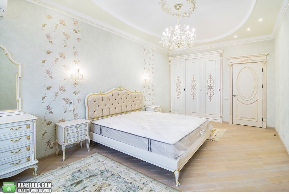 Sell 4-room apartment. Киев, Евгения Коновальца — photo 10