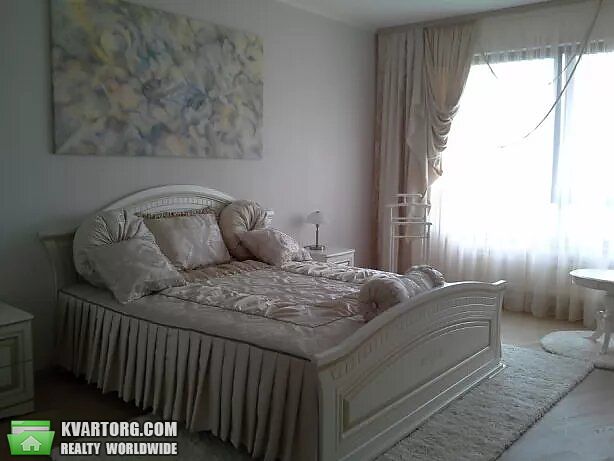 Rent out 3-room apartment. Киев, Голосеевский проспект — photo 9