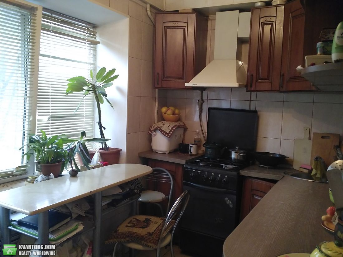 Sell 2-room apartment. Киев,  Набережно-Корчеватская — photo 3
