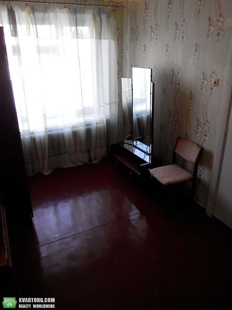 Sell 2-room apartment. Днепропетровск, Набережная Ленина — photo 2
