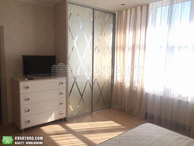 Rent out 2-room apartment. Киев,  Глубочицкая — photo 5