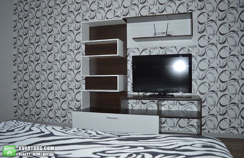 Rent out 1-room apartment. Киев,  Радистов — photo 3