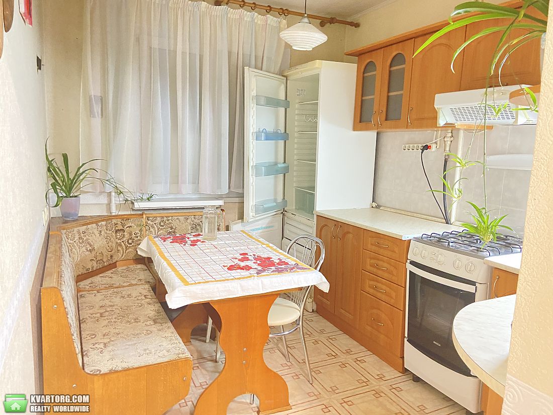 Rent out 2-room apartment. Киев,  Лепсе бул — photo 3