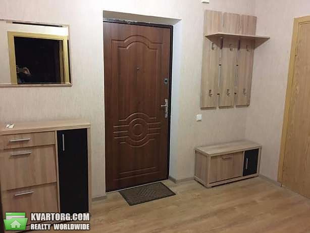 Rent out 2-room apartment. Киев,  Харьковское шоссе — photo 2