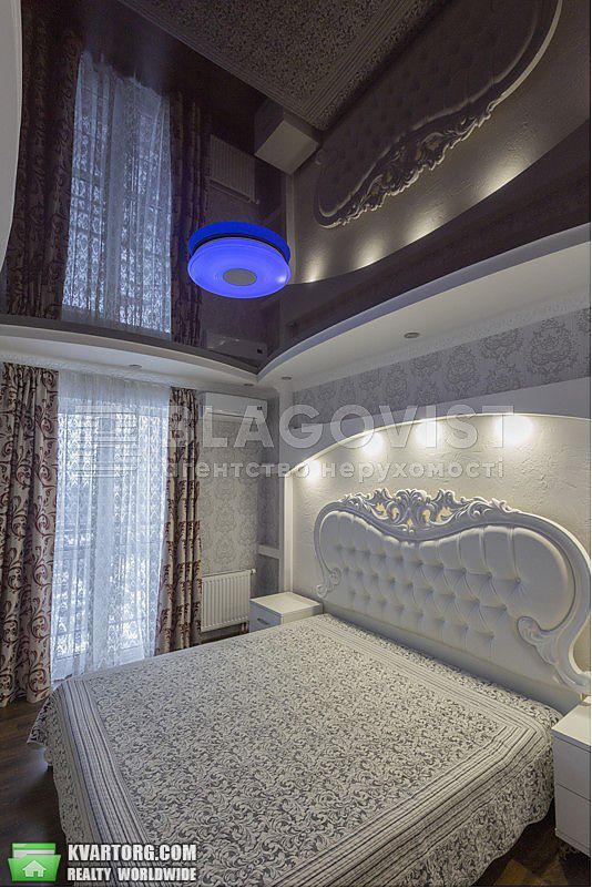 Sell 3-room apartment. Киев, Метрлогическая — photo 9