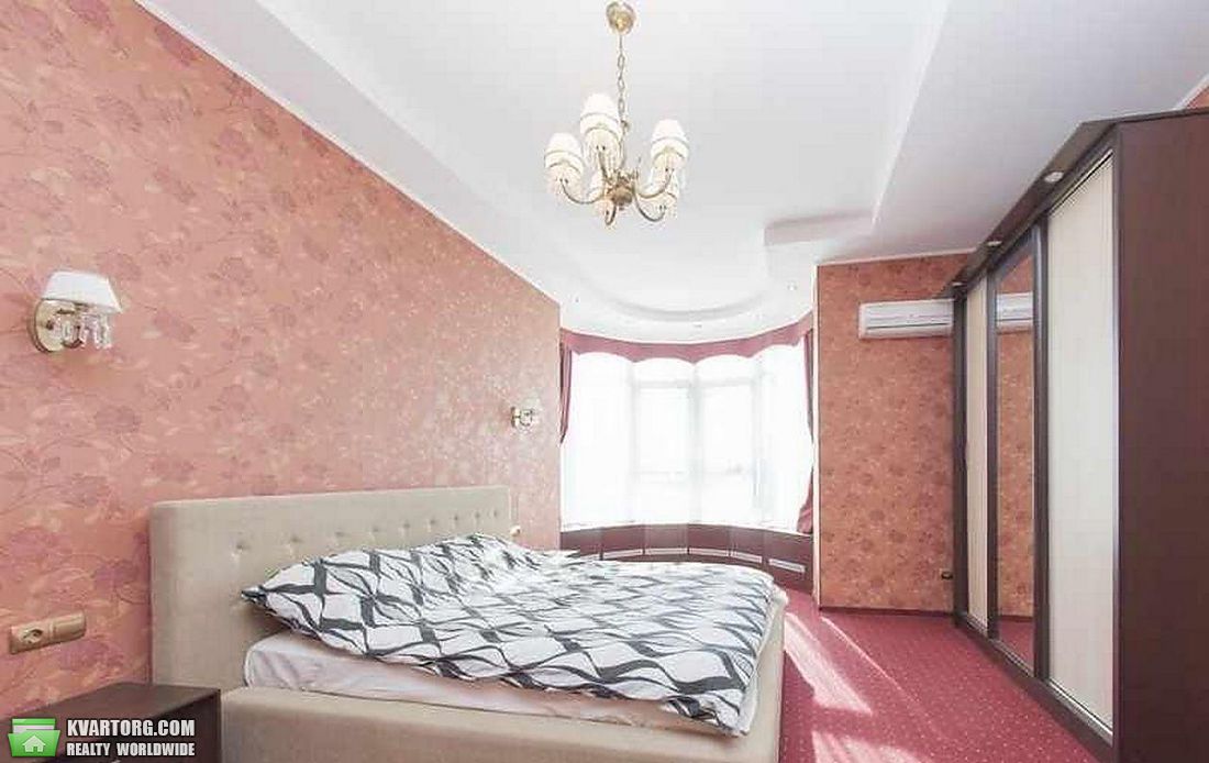 Rent out 3-room apartment. Киев,  Московская — photo 6
