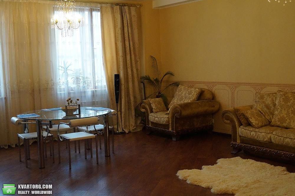 Rent out 4-room apartment. Киев,  Павловская — photo 2