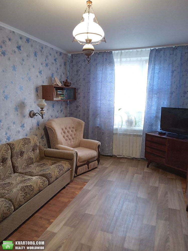 Rent out 2-room apartment. Киев,  Бучмы — photo 5