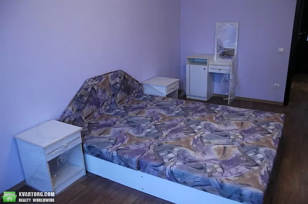 Rent out 2-room apartment. Киев, Бориса Гмыри — photo 4