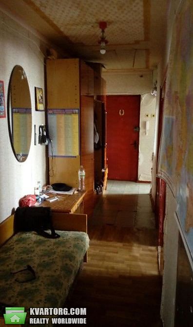 Sell 3-room apartment. Киев,  Малокитаевская — photo 1