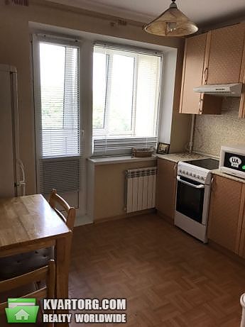 Rent out 2-room apartment. Киев,  Кустанайская — photo 3