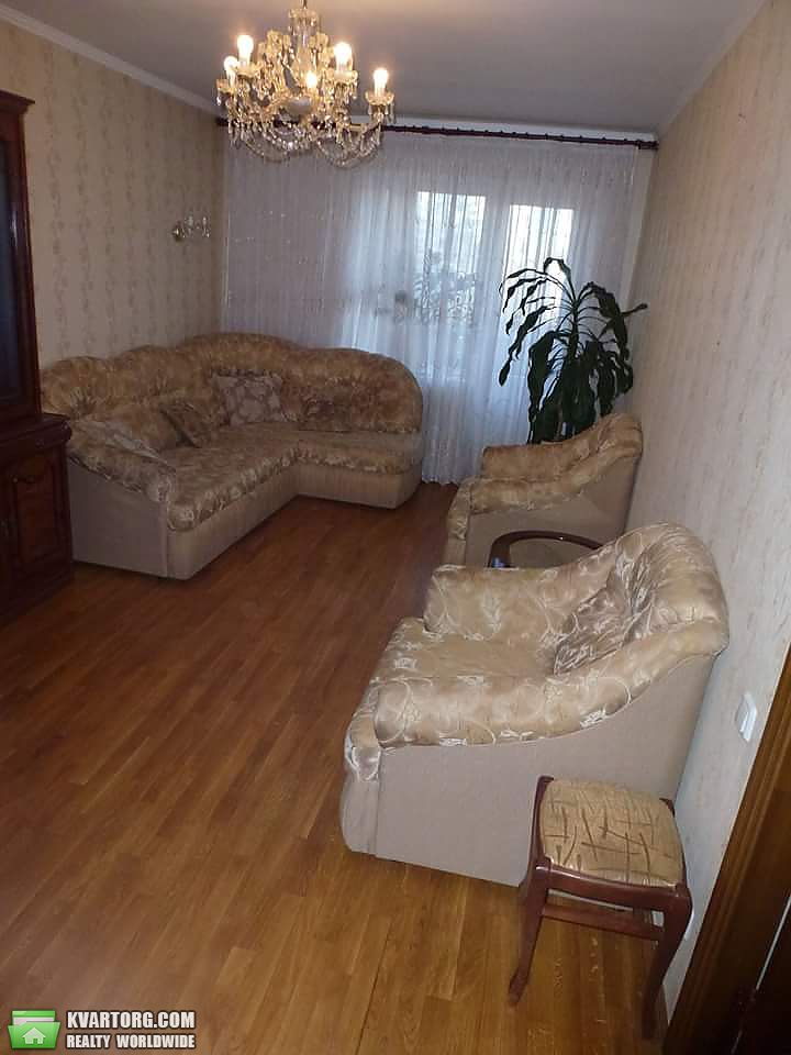 Rent out 2-room apartment. Киев,  Якира — photo 3