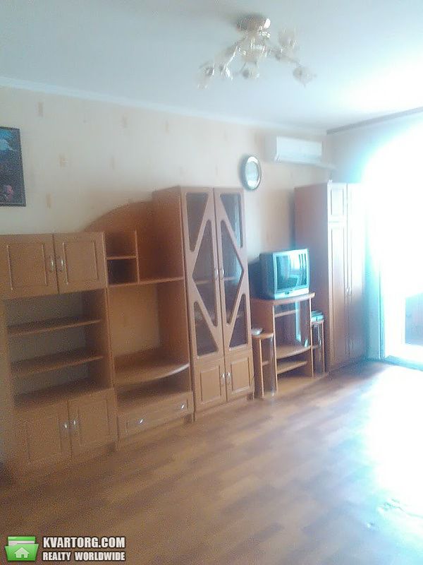 Rent out 2-room apartment. Киев, Васильковская — photo 2