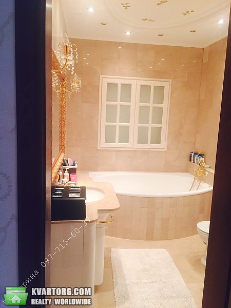 Rent out 4-room apartment. Киев, Героев Сталинграда — photo 7