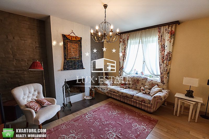 Rent out 2-room apartment. Киев,  Тургеневская — photo 1