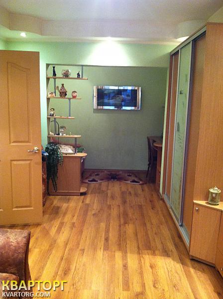 Sell 1-room apartment. Киев,  Автозаводская — photo 3