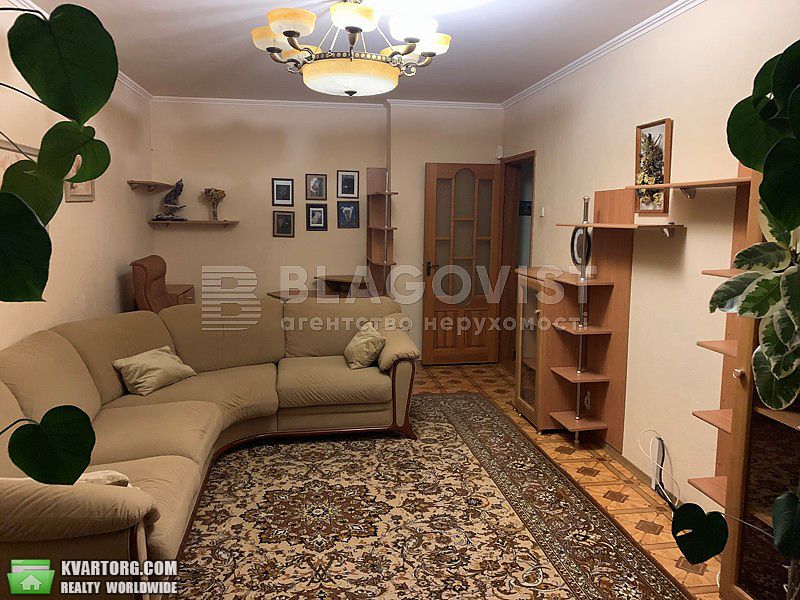 Sell 2-room apartment. Киев,  Курская — photo 1
