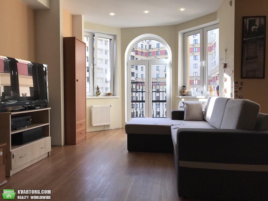 Rent out 4-room apartment. Киев,  Полтавская — photo 2