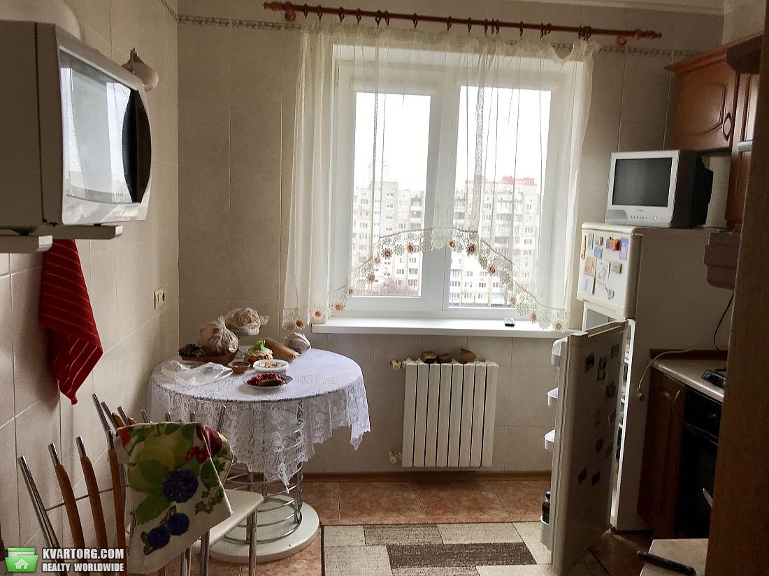 Sell 2-room apartment. Киев,  Северная — photo 2