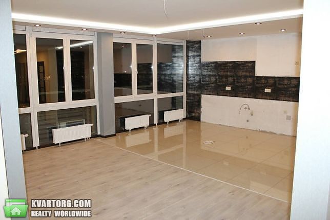 Rent out 3-room apartment. Киев, Златоустовская — photo 3