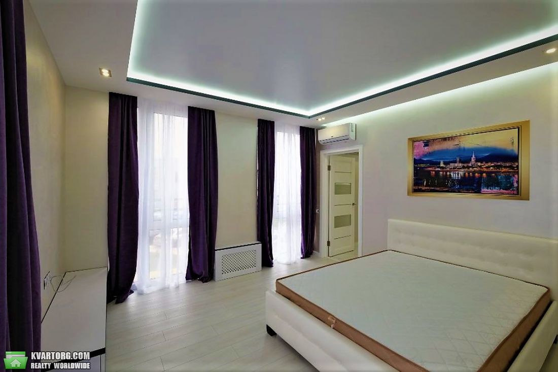 Sell 2-room apartment. Киев,  Днепровская наб — photo 1