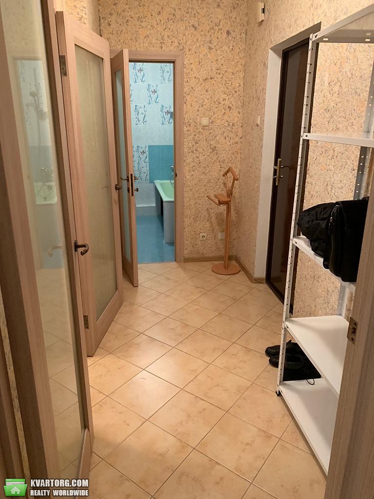 Rent out 1-room apartment. Киев,  Милославская — photo 9