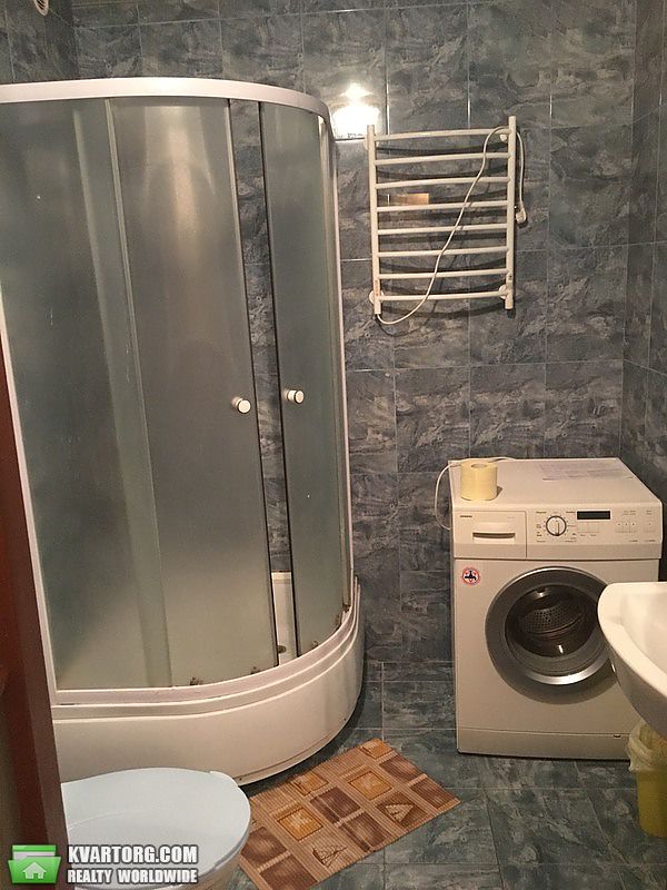 Rent out 2-room apartment. Днепропетровск,  Кирова — photo 5