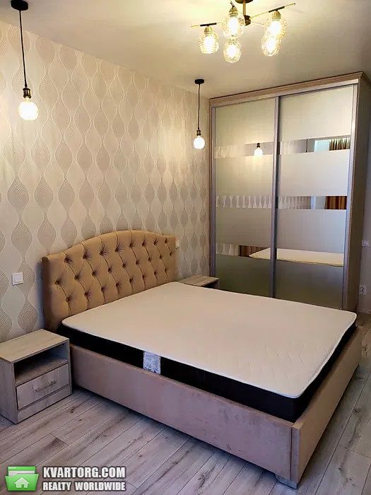Rent out 2-room apartment. Львов, Шевченка — photo 8