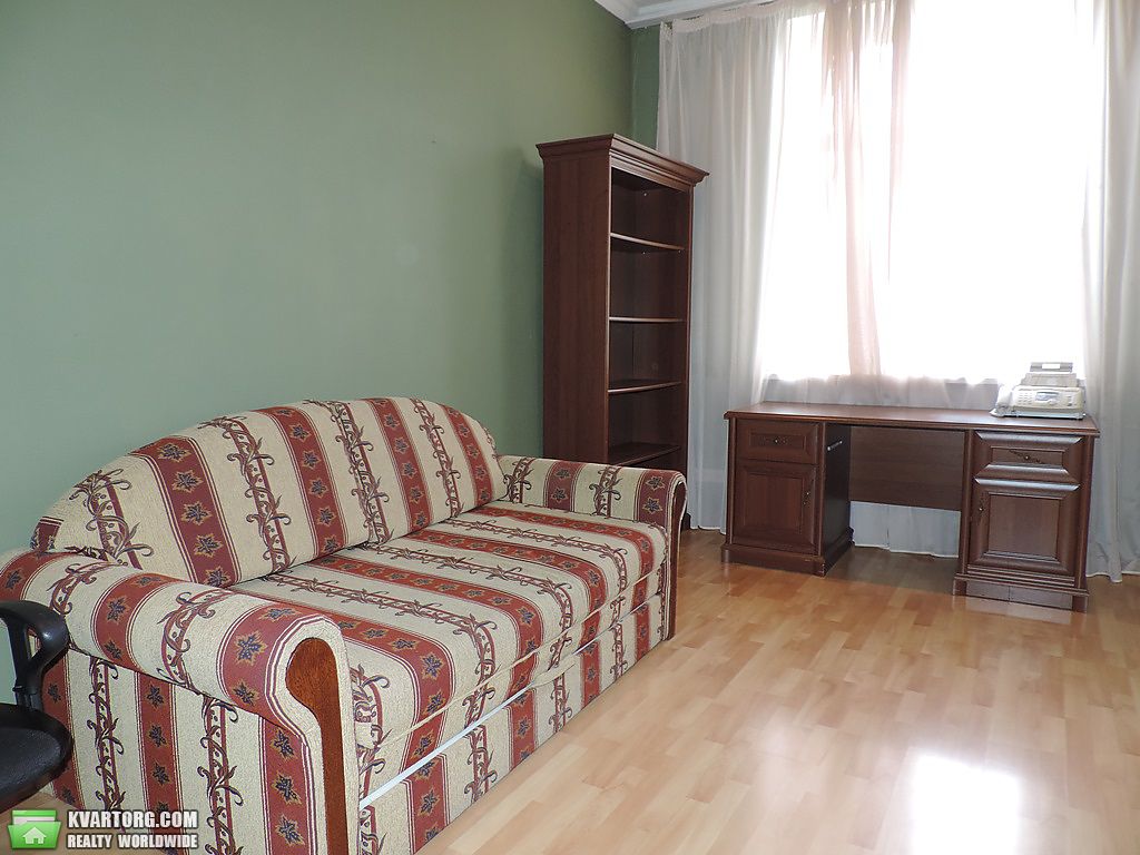 Rent out 3-room apartment. Киев,  Шелковичная — photo 8