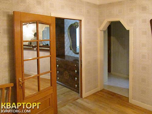 Rent out 3-room apartment. Киев, Кошица — photo 9