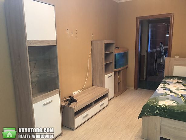 Rent out 2-room apartment. Харьков, Валентиновская — photo 1