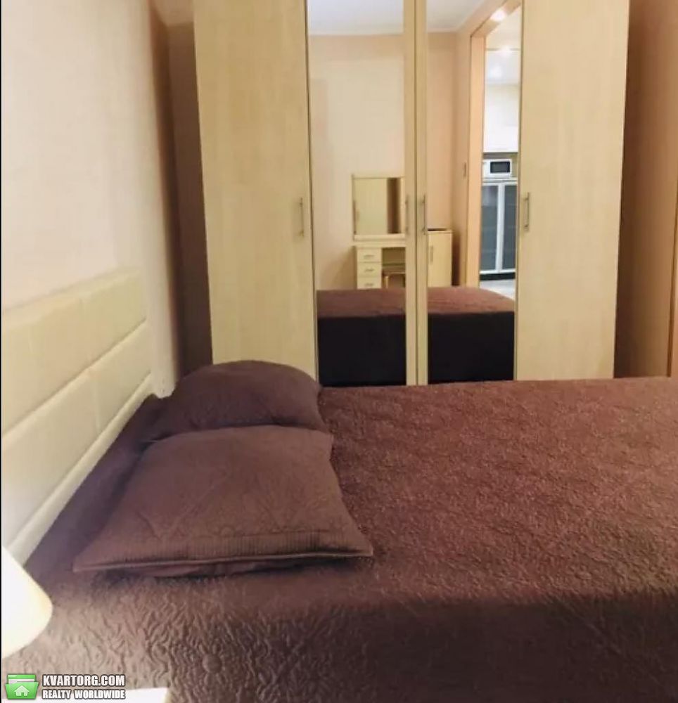 Rent out 1-room apartment. Киев,  Щорса — photo 1