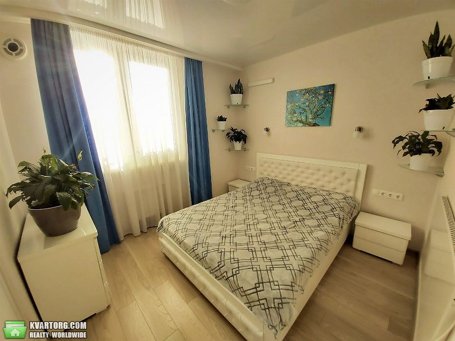 Sell 2-room apartment. Киев,  Пчелки — photo 4