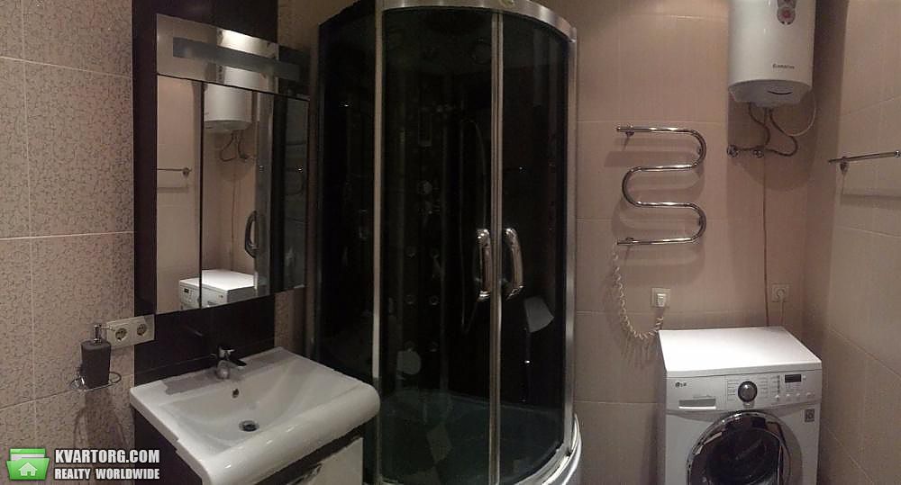Rent out 2-room apartment. Киев,  Белорусская — photo 4