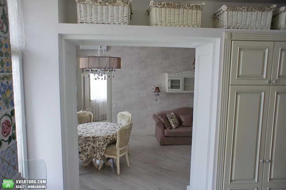 Rent out 3-room apartment. Киев,  Крещатик — photo 4