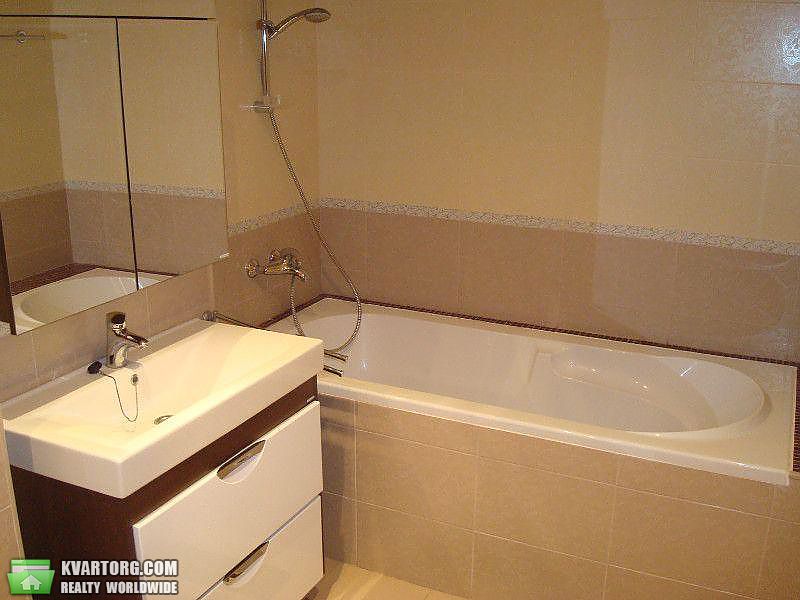 Rent out 2-room apartment. Киев,  Днепровская наб — photo 6