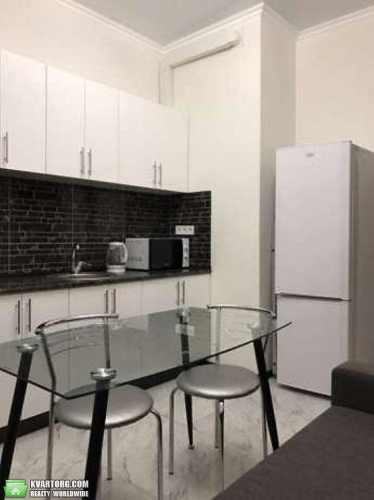 Rent out 1-room apartment. Киев, ул. Вячеслава Черновола — photo 4