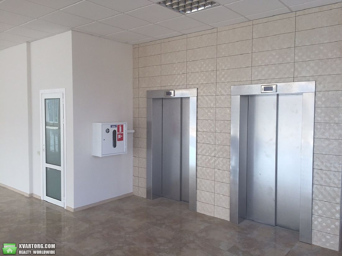 Rent out office. Киев, Новоконстантиновская — photo 5
