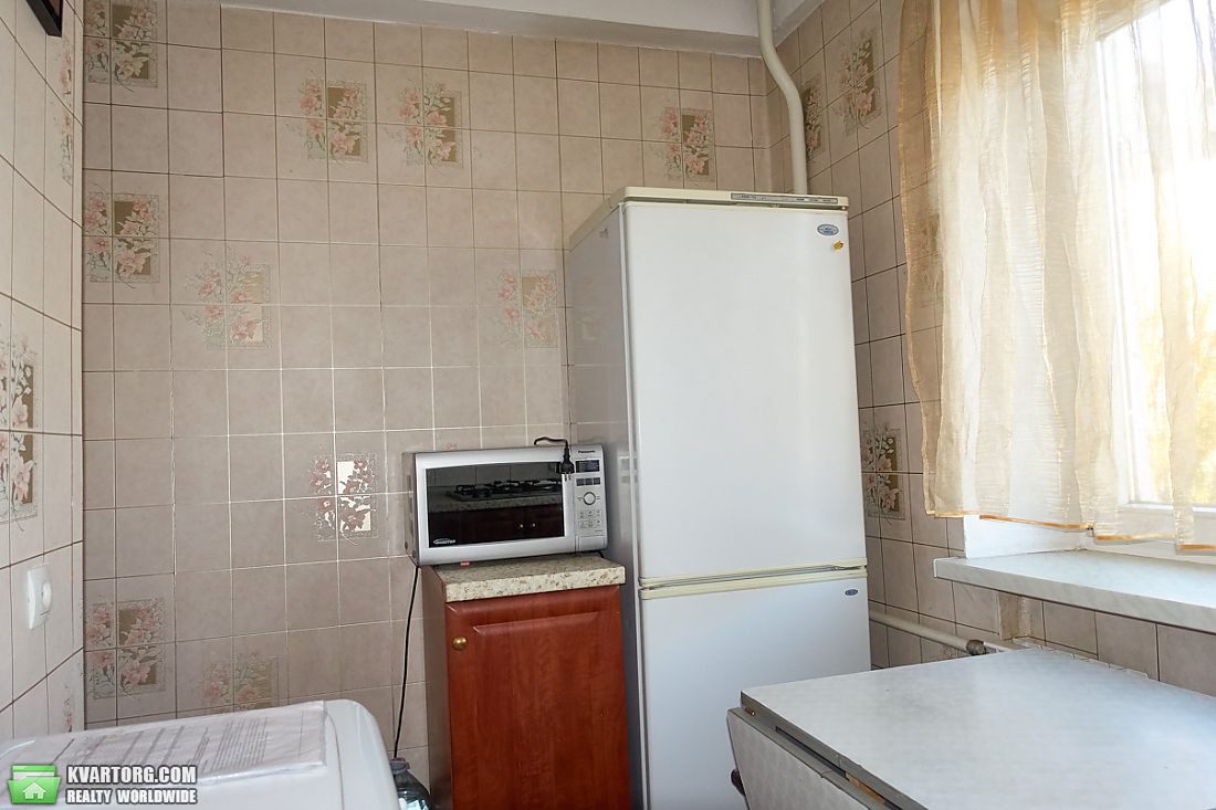 Rent out 2-room apartment. Киев,  Леси Украинки бул — photo 7