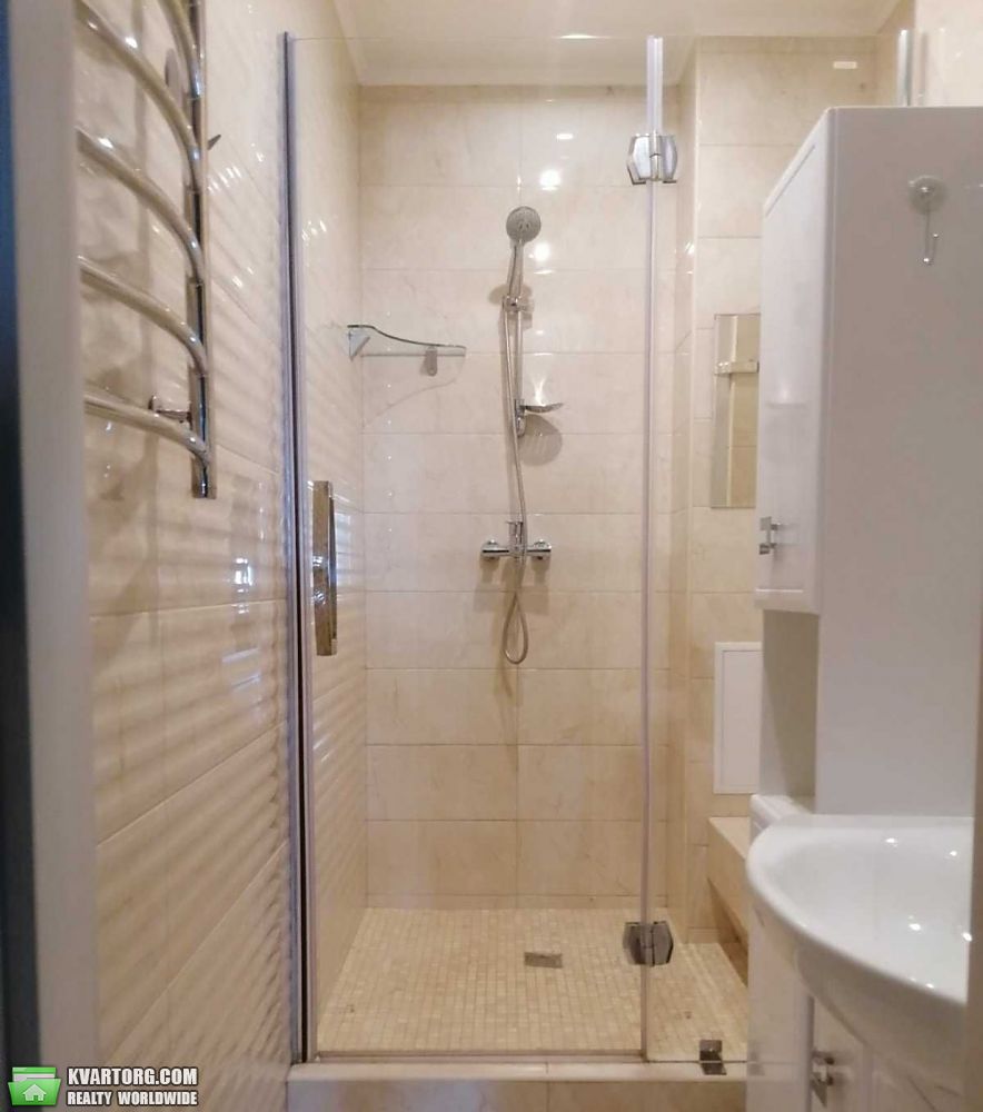 Rent out 4-room apartment. Киев,  Глушкова пр — photo 8