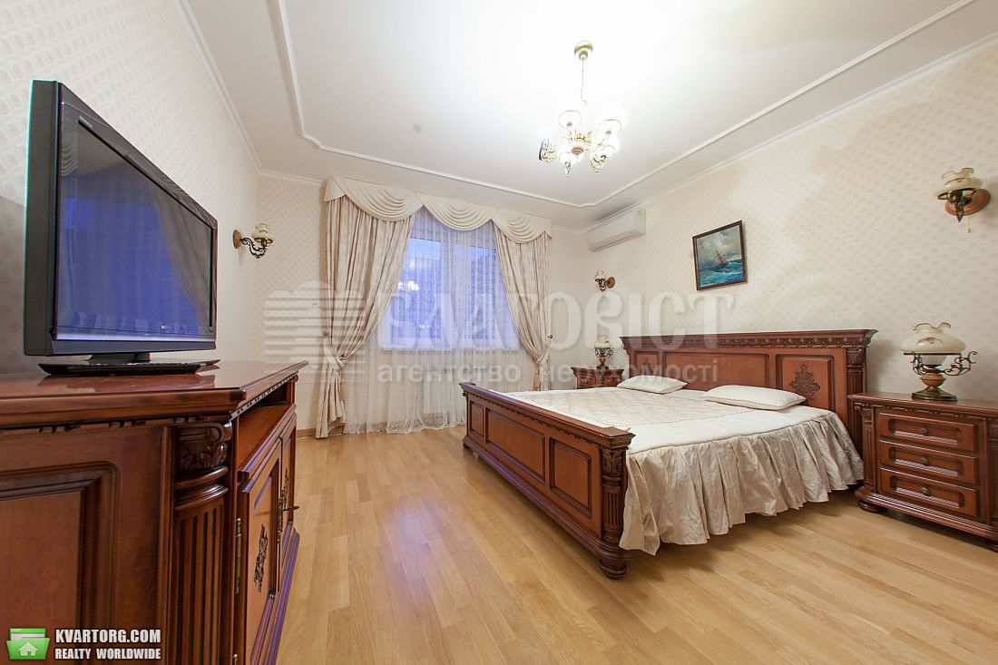 Rent out 3-room apartment. Киев,  Голосеевская — photo 8