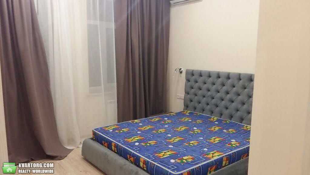 Rent out 2-room apartment. Киев,  Верхний Вал — photo 4