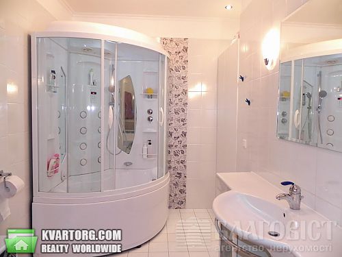 Sell 3-room apartment. Киев, Щорса — photo 8