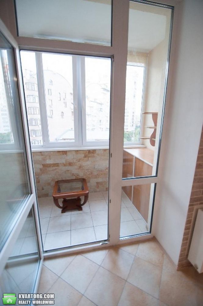 Rent out 1-room apartment. Киев,  Дмитриевская — photo 4