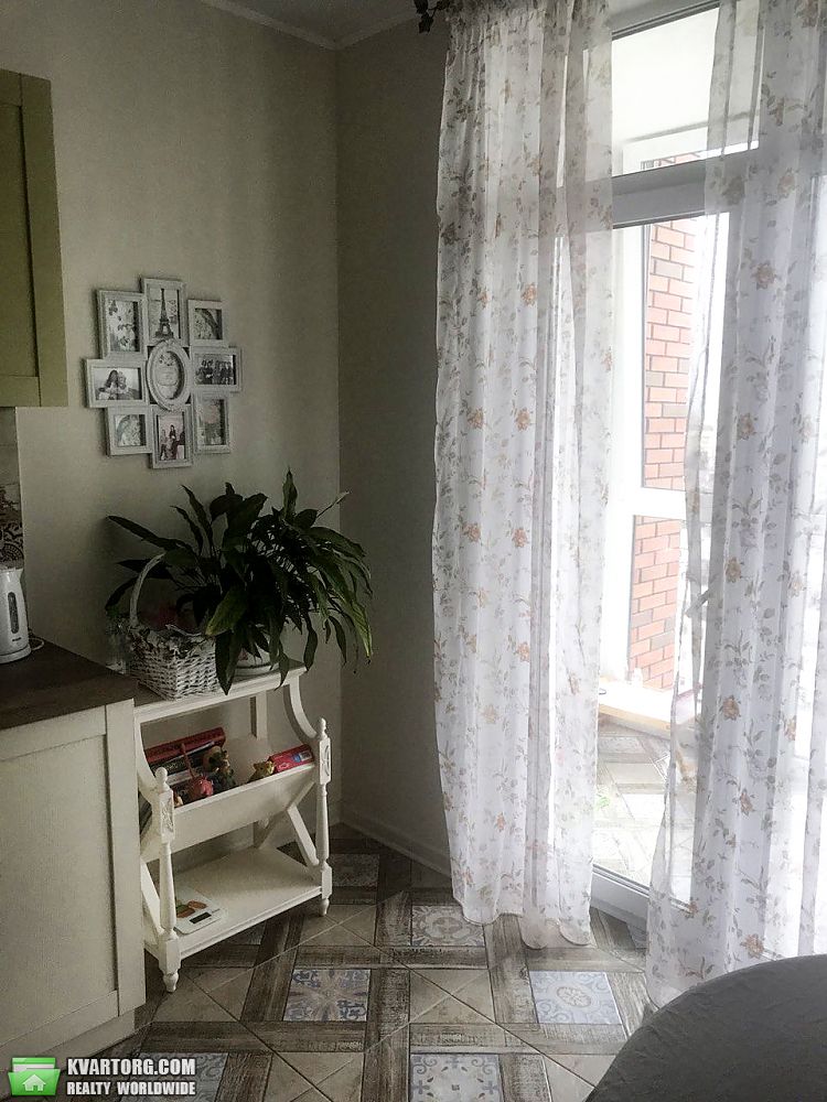 Sell 2-room apartment. Киев, Соломенская — photo 8