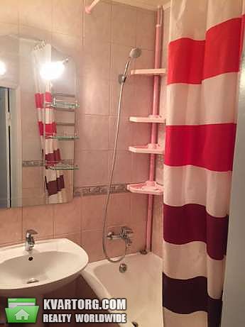 Rent out 3-room apartment. Киев,  Русановская наб — photo 9