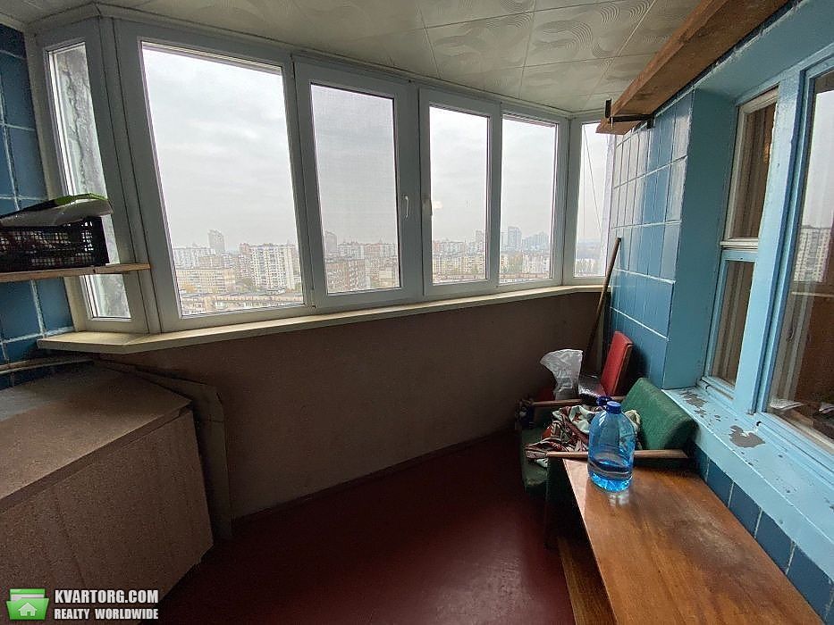 Sell 3-room apartment. Киев,  Лайоша Гавро — photo 2