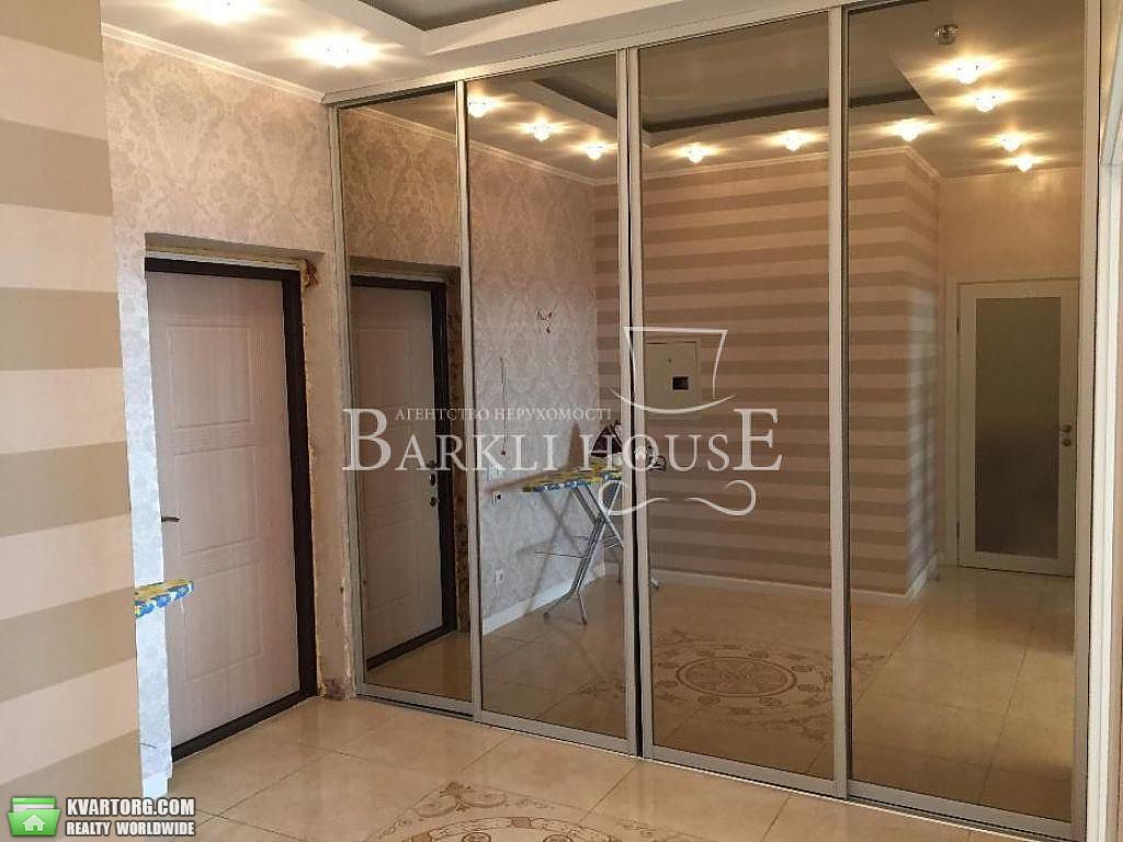 Rent out 1-room apartment. Киев,  Соломенская — photo 8