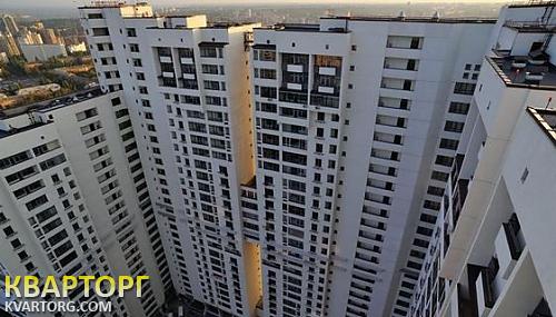 Sell 3-room apartment. Киев,  Щорса — photo 1