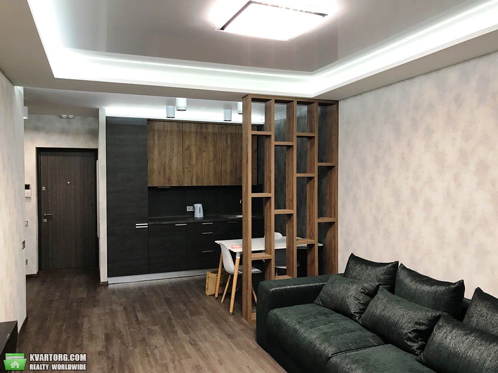 Rent out 2-room apartment. Киев, Златоустовская ул. — photo 5